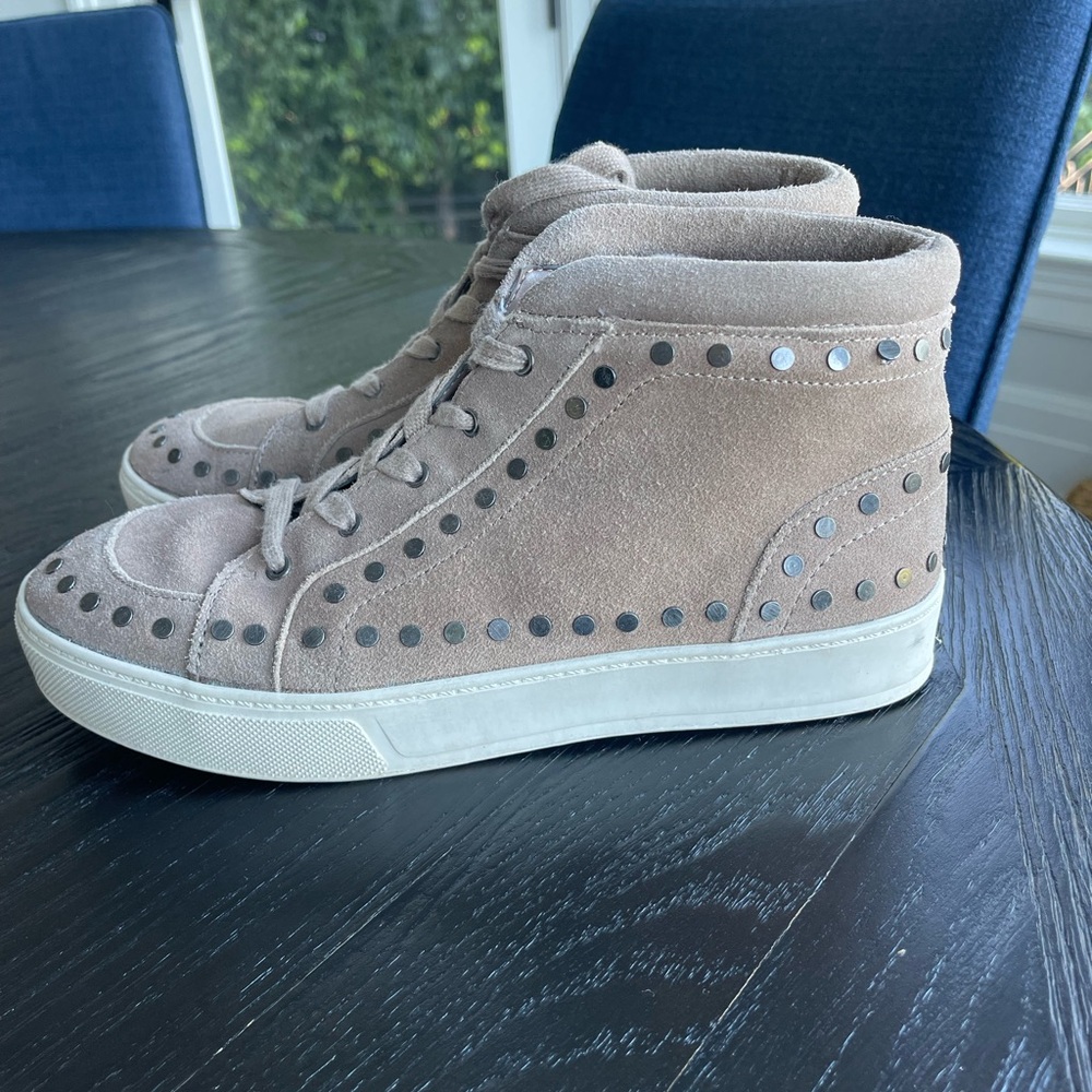 Mark Fischer Milcierre suede boots.